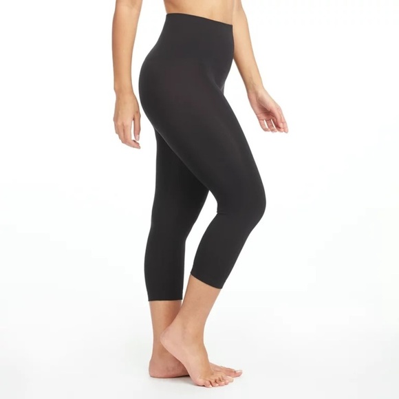 RED HOT by SPANX Shaping Capri Leggings SZ LG - Picture 8 of 8